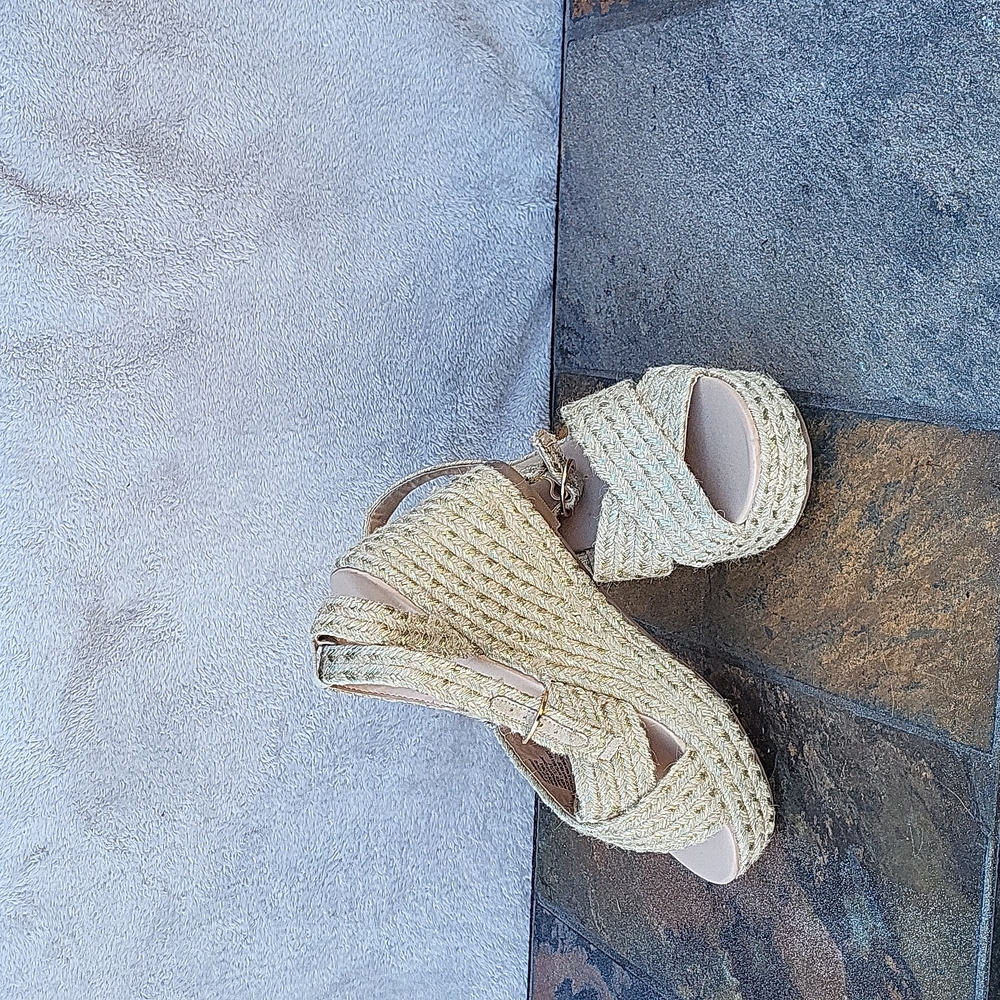 Shoes - Picture 2 of 2